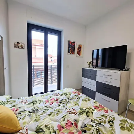 A Casa Di Fernando * צ'יביטאנובה מארקה